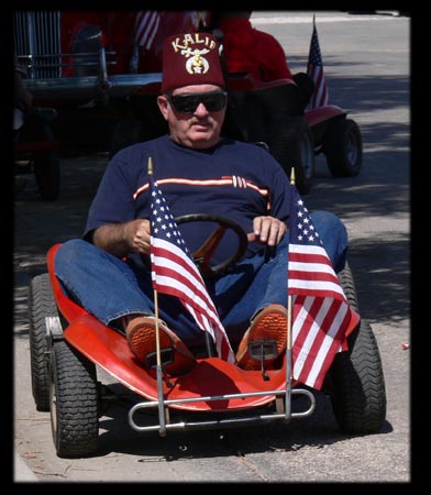 014ParadeShrinerWithFlags